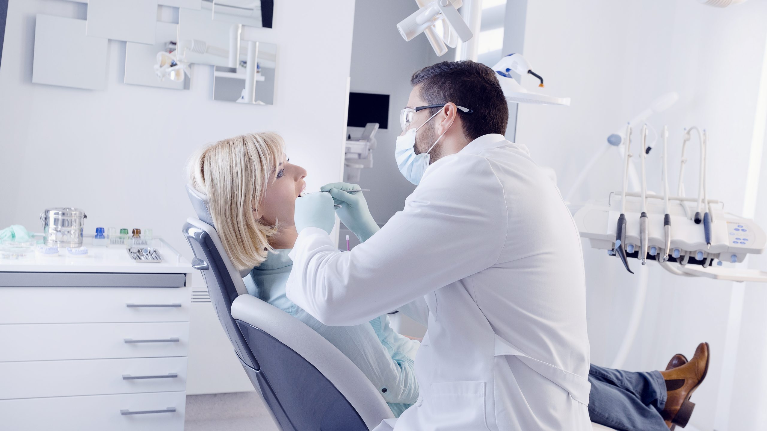 Dentist in Leawood, KS